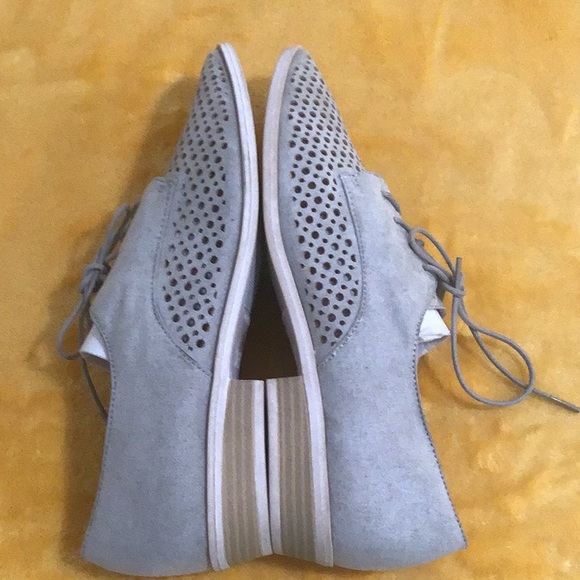 EUC BAR III “Gelsey” Suede Light Gray Lace Up Oxford Shoes Low Heels - Picture 12 of 16
